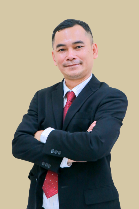 ผศ. ดร.คมศักดิ์  หารไชย