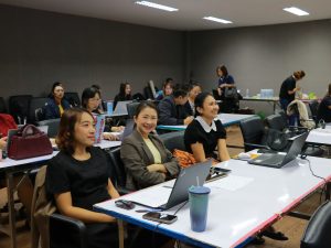 สถาบันวิจัยและพัฒนา มหาวิทยาลัยนครพนม จัดกิจกรรมอบรมเชิงปฏิบัติการประเมินผลกระทบทางสังคม (SIA) และการประเมินผลตอบแทนทางสังคมจากการลงทุน (SROI) img 7302