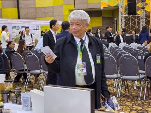 สถาบันวิจัยและพัฒนา มหาวิทยาลัยนครพนม ร่วมจัดแสดงผลงานวิจัยและผลผลิตจากงานวิจัยและบริการวิชาการ ในงาน มหกรรมงานวิจัยส่วนภูมิภาค (Research Expo) ครั้งที่ 14 line album regional research expo 260820 17
