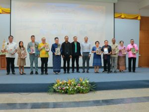 สถาบันวิจัยและพัฒนา มหาวิทยาลัยนครพนม ร่วมกิจกรรมมุทิตาจิตแก่ผู้เกษียณอายุราชการ ประจำปี 2569 img 8931