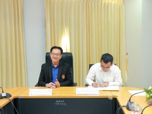 สถาบันวิจัยและพัฒนา มหาวิทยาลัยนครพนม ร่วมประชุมเพื่อทำข้องตกลงการปฏิบัติงานตำแหน่ง คณบดี/ผู้อำนวยการ img 9430