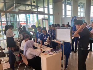ศูนย์ประสานงาน อพ.สธ. มหาวิทยาลัยนครพนม เข้าร่วมการประชุมวิชาการและนิทรรศการสวนพฤกษศาสตร์โรงเรียนฯ ระดับภูมิภาค ครั้งที่ 9 line album 161069 261016 12