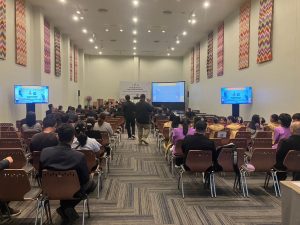 ศูนย์ประสานงาน อพ.สธ. มหาวิทยาลัยนครพนม เข้าร่วมการประชุมวิชาการและนิทรรศการสวนพฤกษศาสตร์โรงเรียนฯ ระดับภูมิภาค ครั้งที่ 9 line album 161069 261016 44